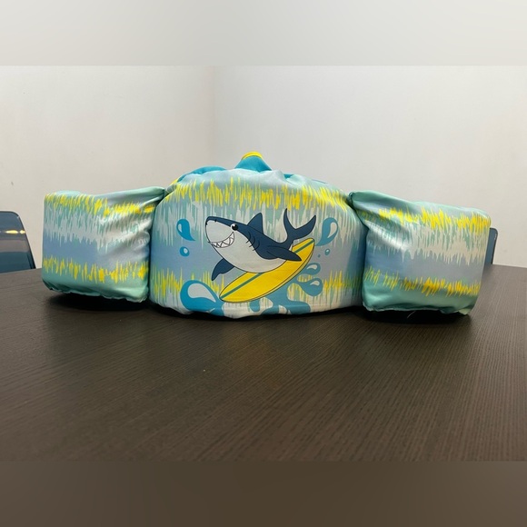 Speedo Aqua Shark Swim Vest for Kids - Picture 5 of 6